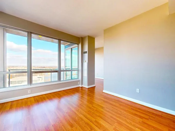 901 N Penn St Unit R2404, Philadelphia, PA 19123