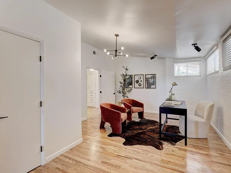 4312 N Portland Ave — Photo 2