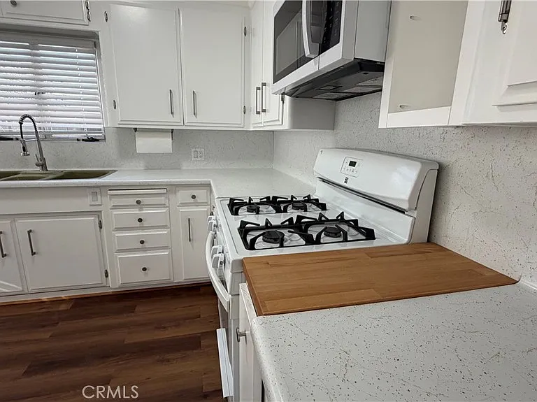 3590 Buchanan St — Photo 19
