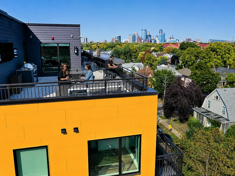 Daytime roofdeck
