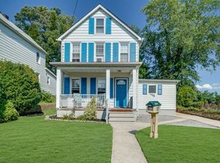 40 Embroidery St, Sayreville, NJ 08872