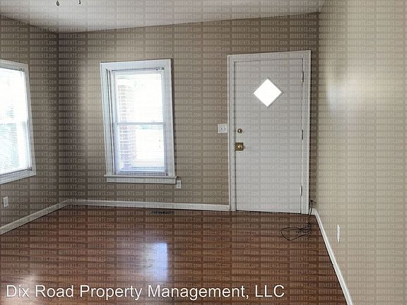 2nd image of 1033 Tiffin Ave