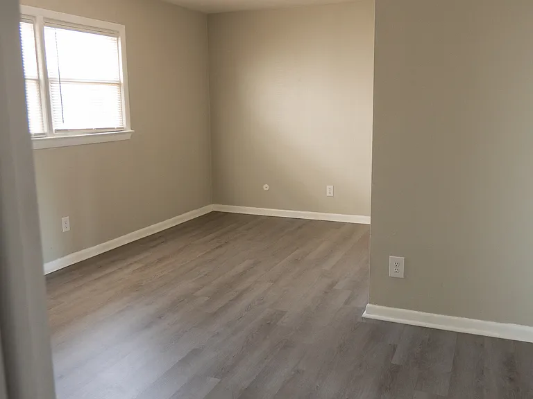 1250 Little Bay Ave #5 — Photo 10