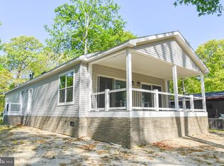 27059 Flipper 687, Long Neck, DE 19966