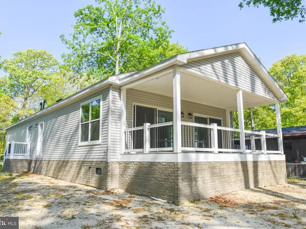 27059 Flipper 687, Long Neck, DE 19966