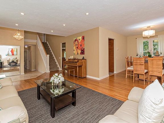 2nd image of 3939 E Ash Ln