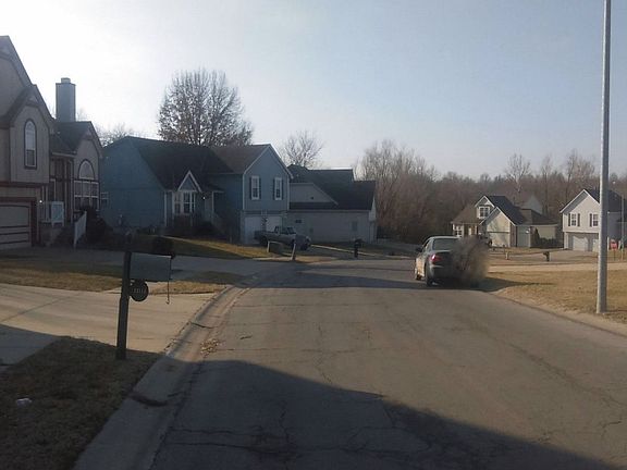 4th image of 12313 Crystal Ave