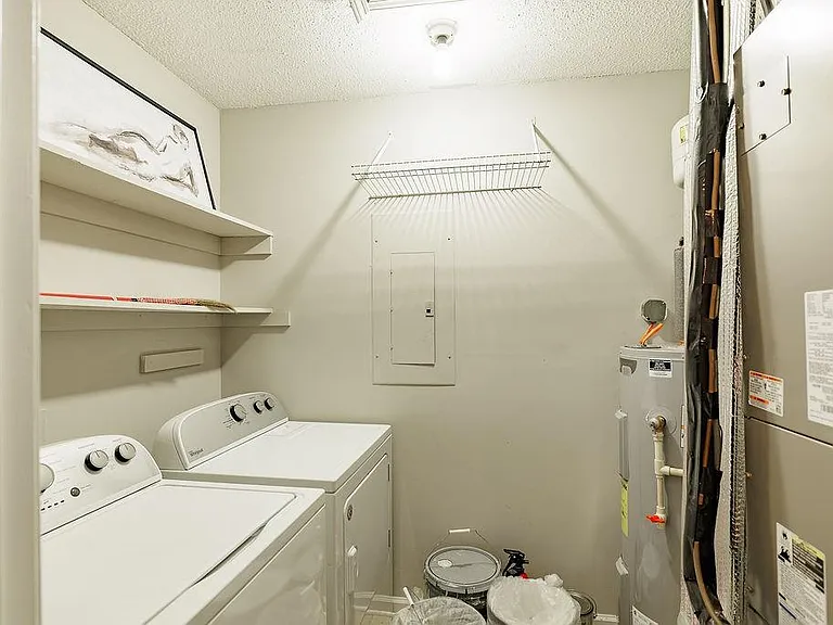 345A Research Dr #330 — Photo 22
