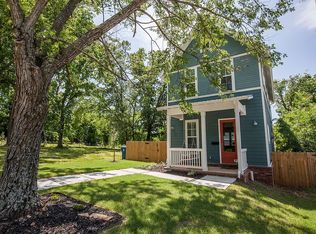 1243 NE Monroe St, Bentonville, AR 72712
