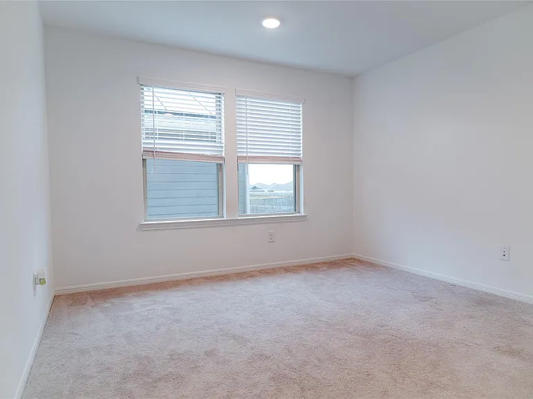 8214 Star Terrace Dr — Photo 15