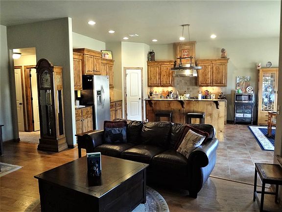 4th image of 3103 S Eagle Summit Dr