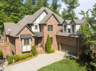1964 Rosemont Pl, Vestavia, AL 35243