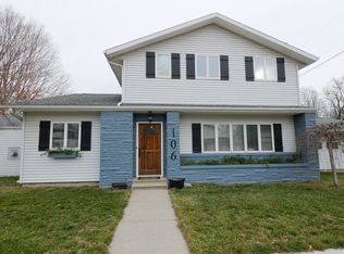 106 E Berry St, Middlebury, IN 46540