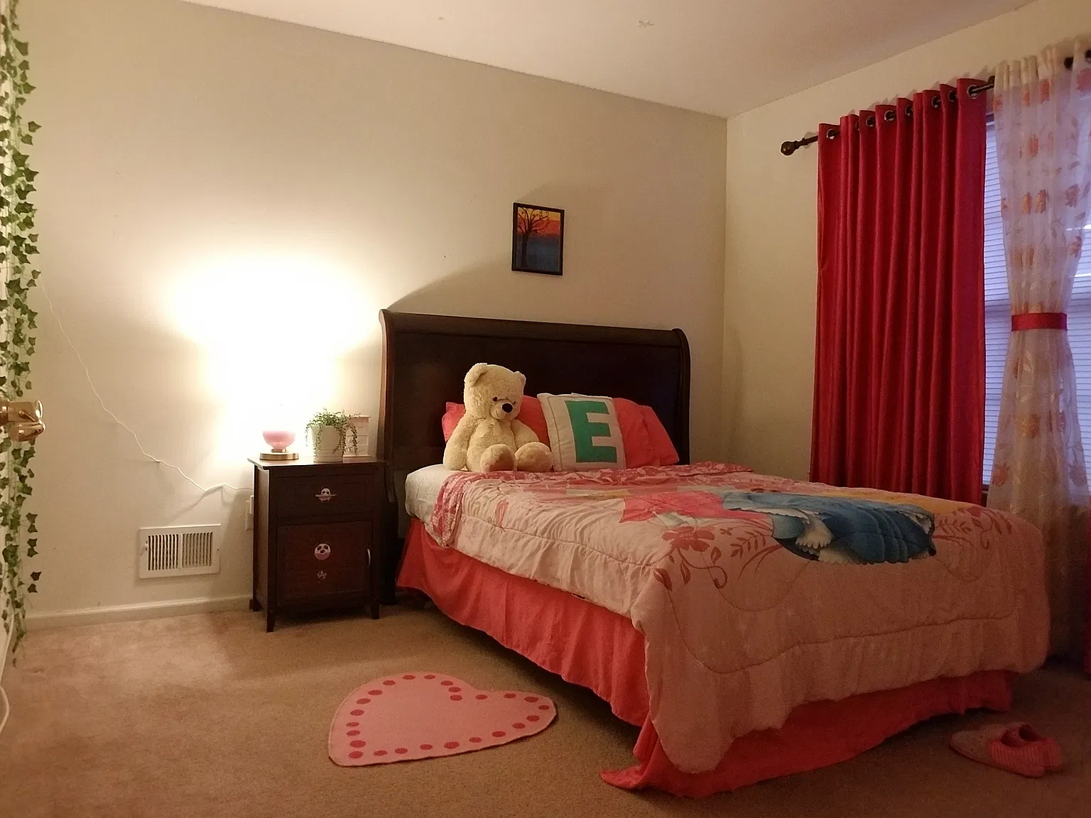 3 bed, 1602 sqft, $3,600 — Photo 2