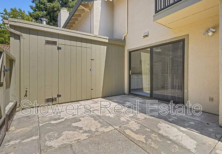 1714 Parkside Dr — Photo 23