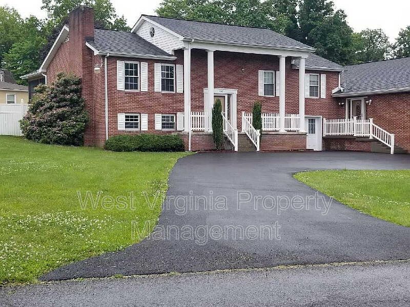 1st image of 205 Millstone Dr