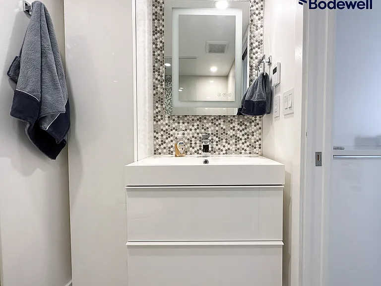1250 Burnaby St — Photo 17