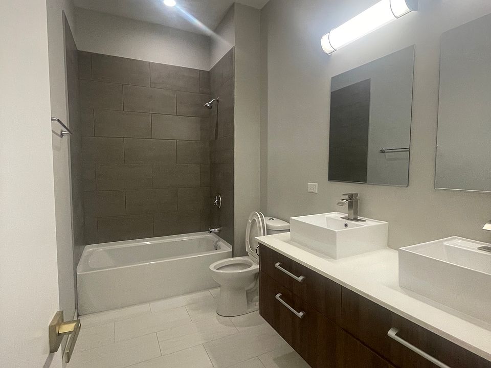 1st image of 1300 Jefferson St #14