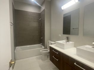 1300 Jefferson St #14, Des Plaines, IL 60016