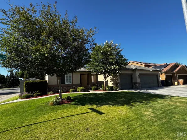 9522 Empire State Dr, Bakersfield, CA 93311