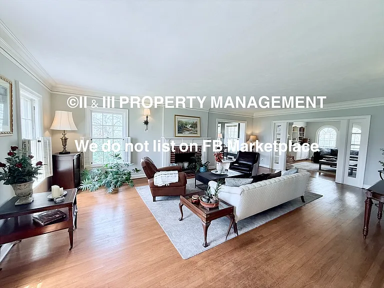1314 W Red Bridge Rd — Photo 8