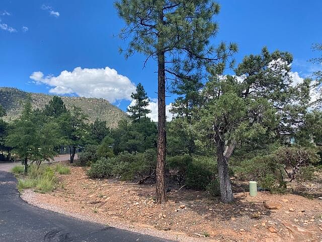 1st image of 108 W Ruin Hill Loop