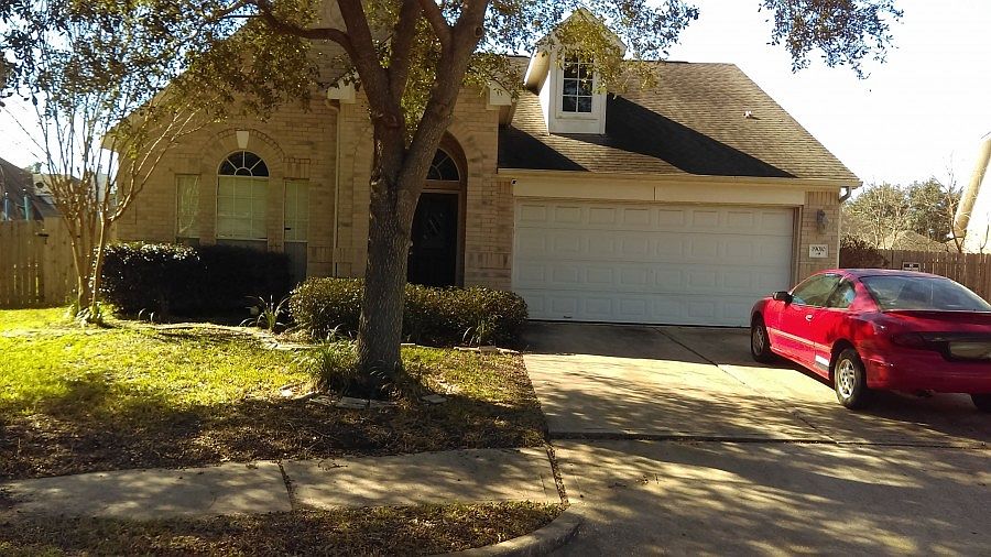 1st image of 19010 Village Dogwood Ct