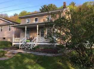 420 Spring St, Hawley, PA 18428
