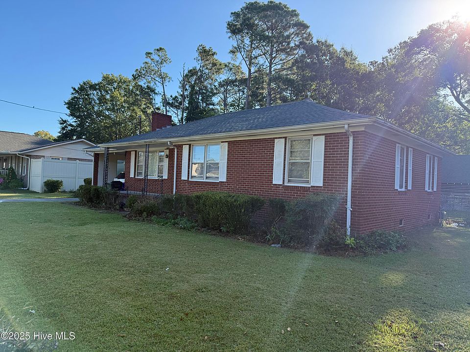 1st image of 1103 Cedar Ln