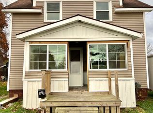 527 Fletcher St, Owosso, MI 48867