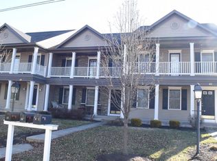 39 S Liverpool St, Manchester, PA 17345