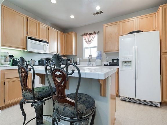 3rd image of 750 Broadway Unit 17