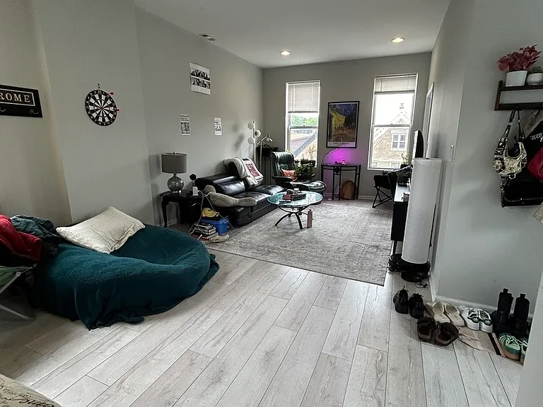 2246 W Belden Ave #3F — Photo 24