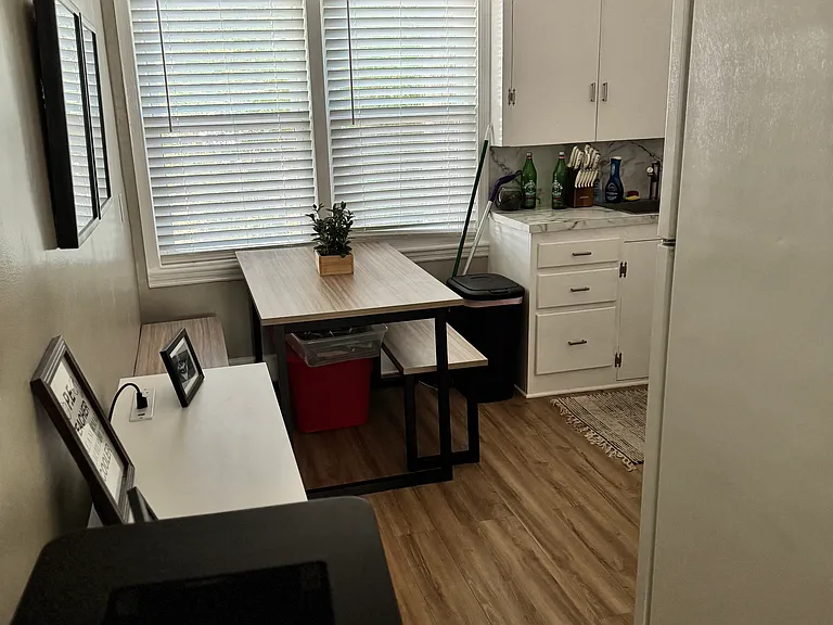 706 Gregg Ave #B — Photo 3