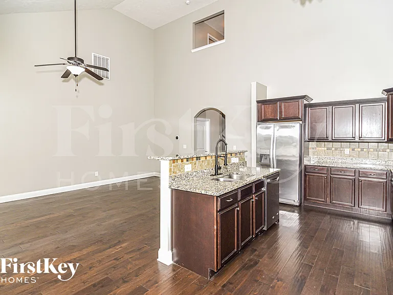 264 Autumn Terrace Ln — Photo 5