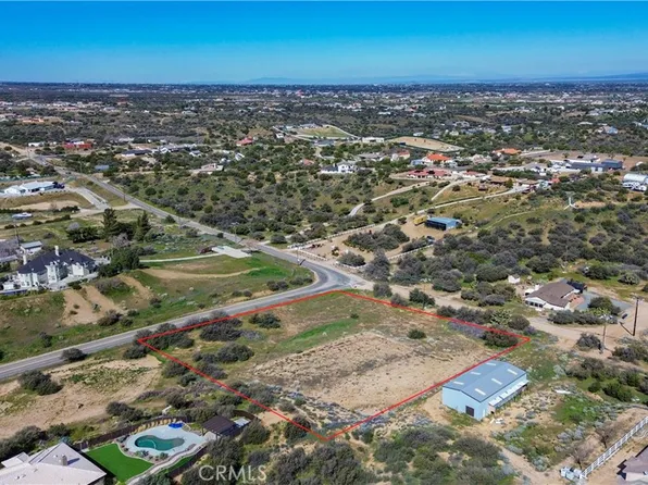 10735 Ranchero Rd, Oak Hills, CA 92344