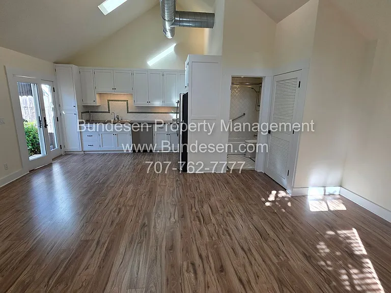 342 Church St — Photo 3