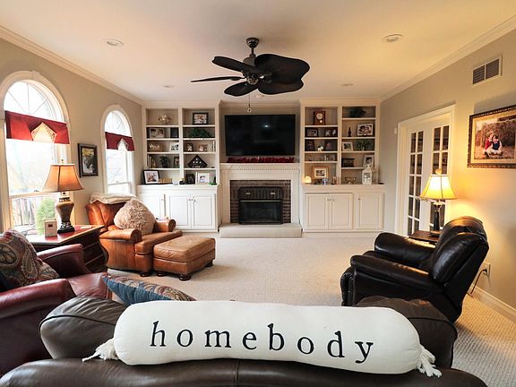 5th image of 1032 Chetford Dr