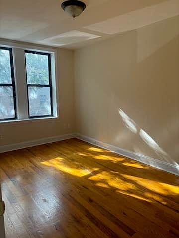 1st image of 4849 47th St APT 1