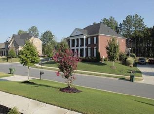 1121 Grogans Mill Dr, Cary, NC 27519