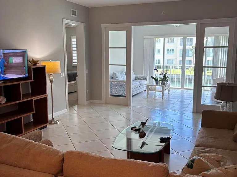 6 Harbour Isle Dr E #205 — Photo 13