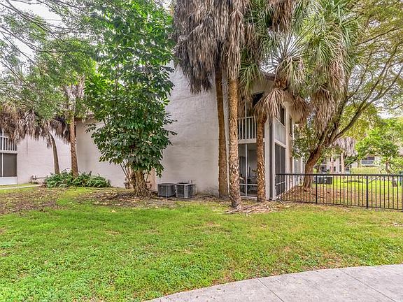 4th image of 13930 SW 90th Ter #13930