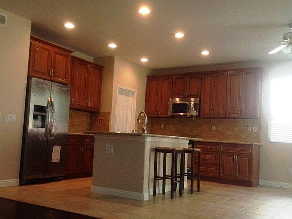 4th image of 5521 Veronese Dr