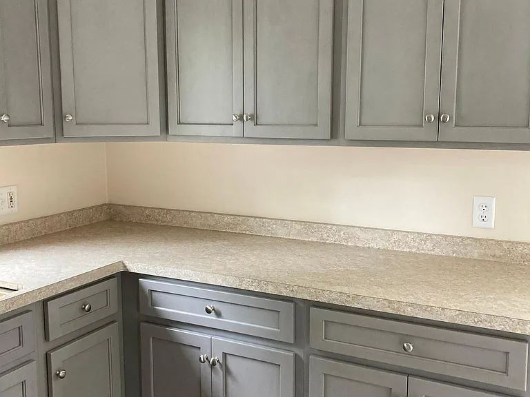 300 Magnolia Ave — Photo 2