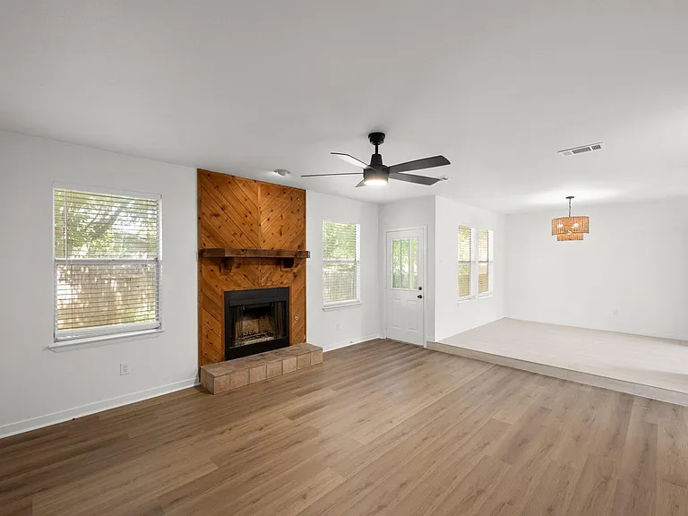 6422 Westside Dr #B — Photo 3