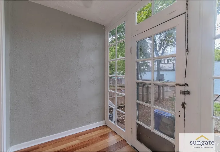 348 E University Pkwy — Photo 5