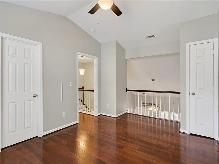 3445 Broadwick St — Photo 15