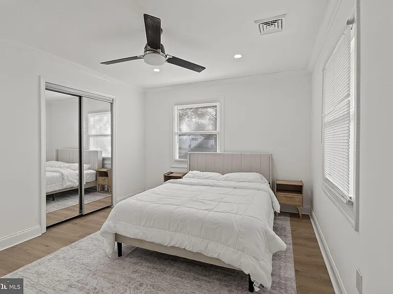 5 Burgess Ln — Photo 25