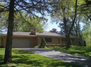 11900 N Ridgeway Ave, Mequon, WI 53097