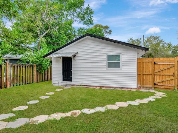 1832 12th St S, Saint Petersburg, FL 33705